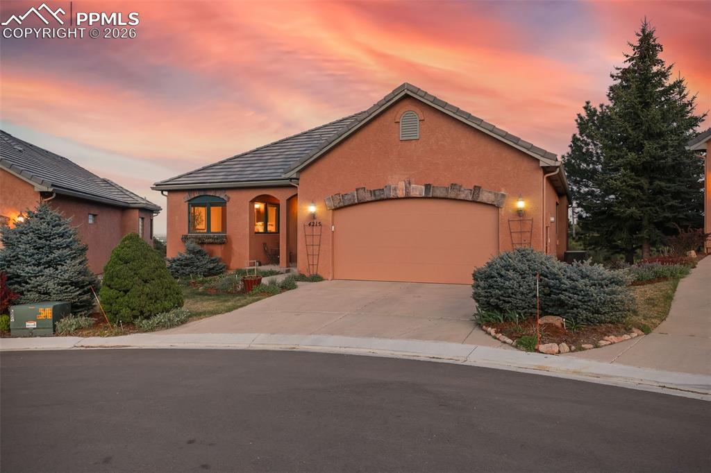 Image 33 of 44: No Description Available