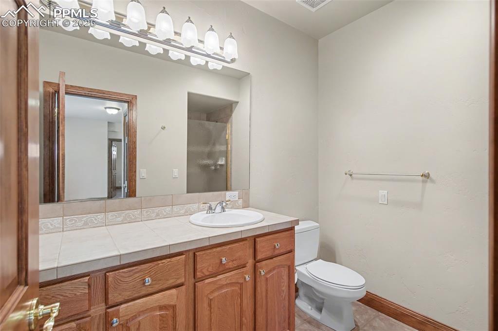 Image 40 of 44: No Description Available