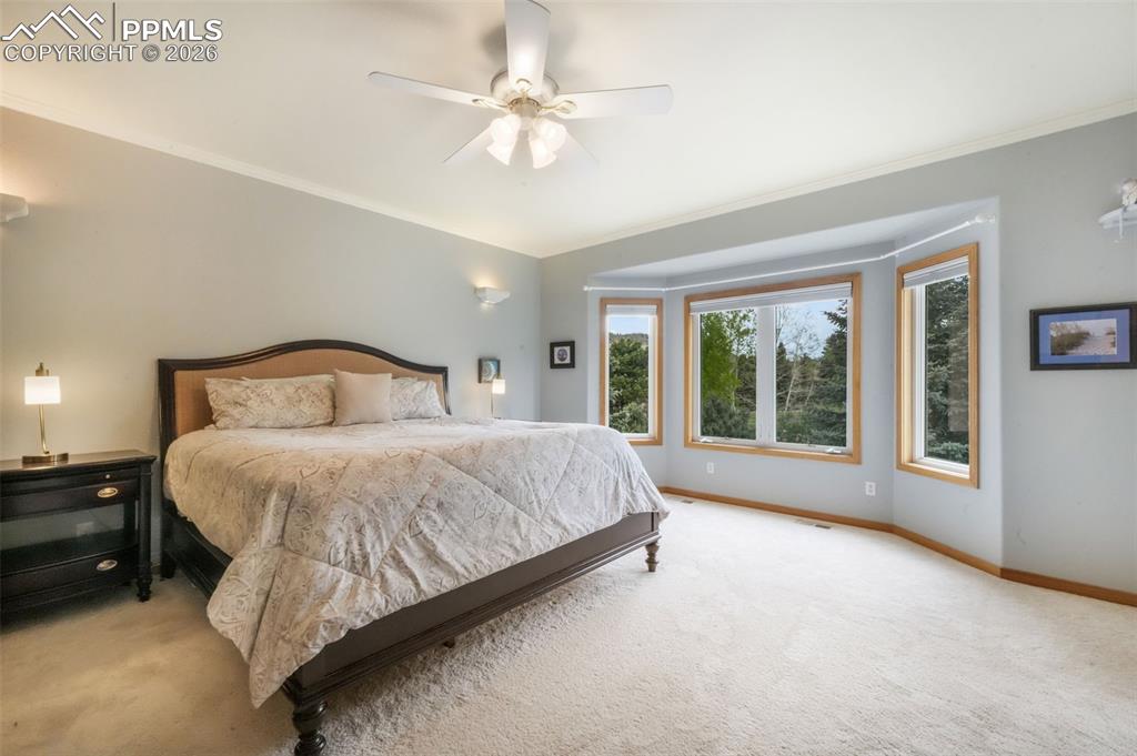 Image 20 of 50: Bedroom