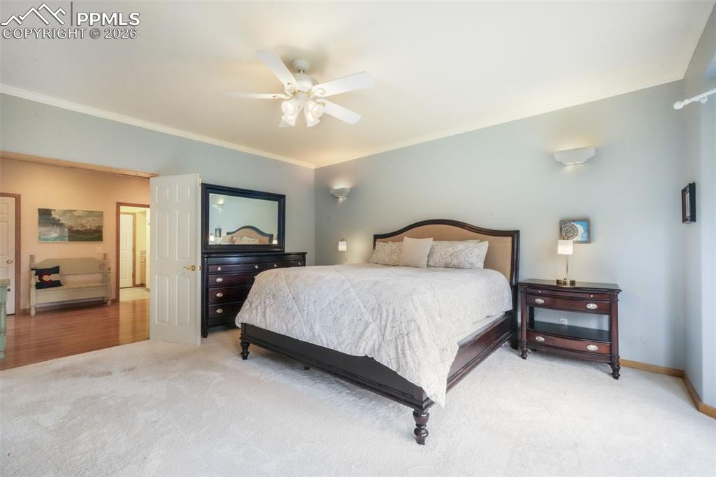 Image 21 of 50: Bedroom