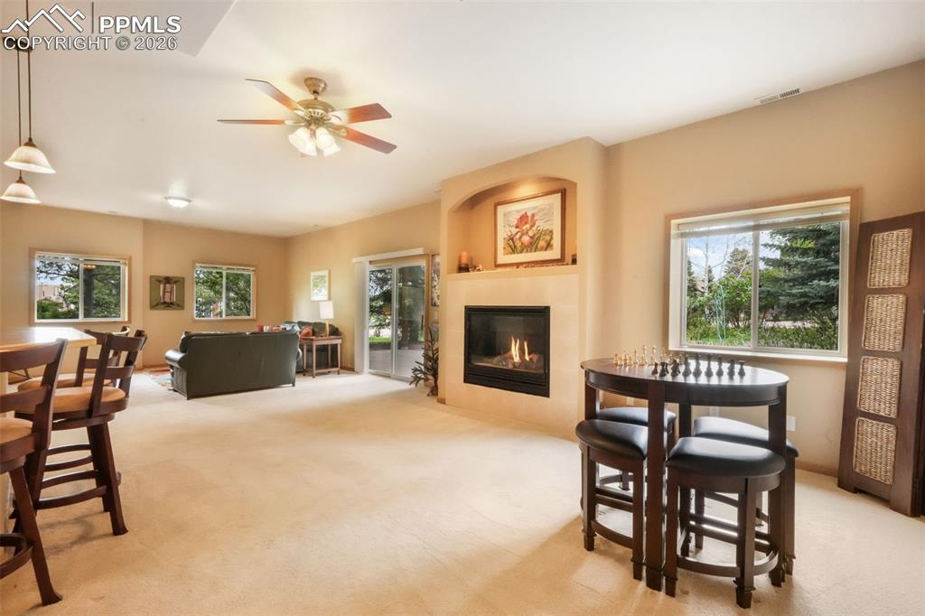 Image 33 of 50: Dining Area