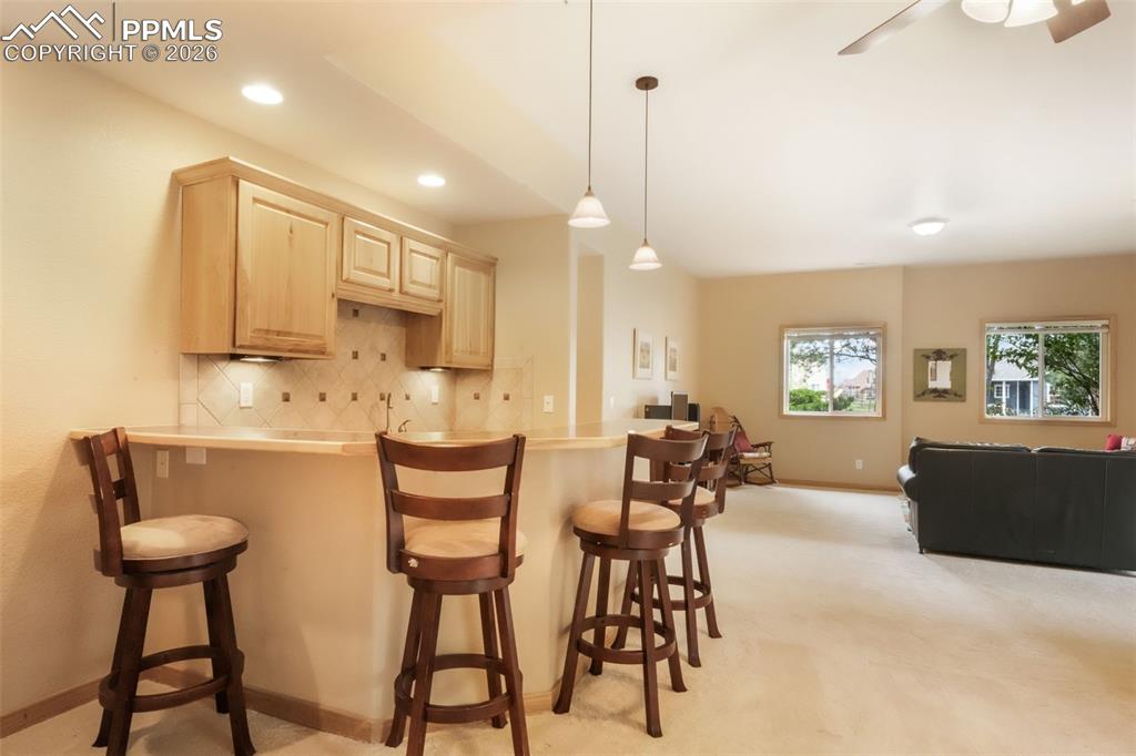 Image 35 of 50: Kitchen