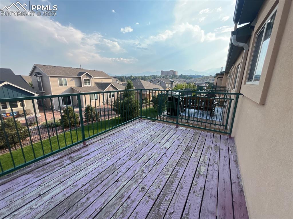 Image 14 of 33: Deck