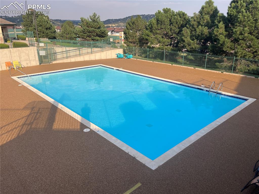 Image 32 of 33: Pool