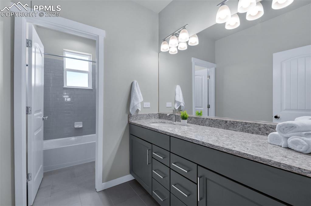 Image 32 of 50: Full Bath On Upper Level