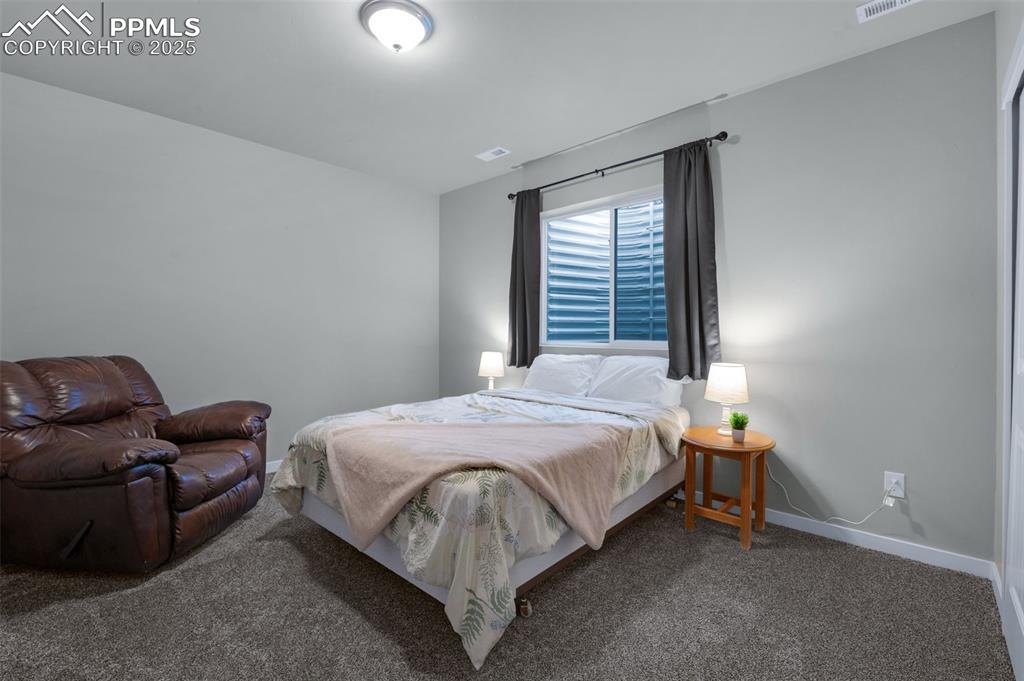 Image 39 of 50: Basement Bedroom 6