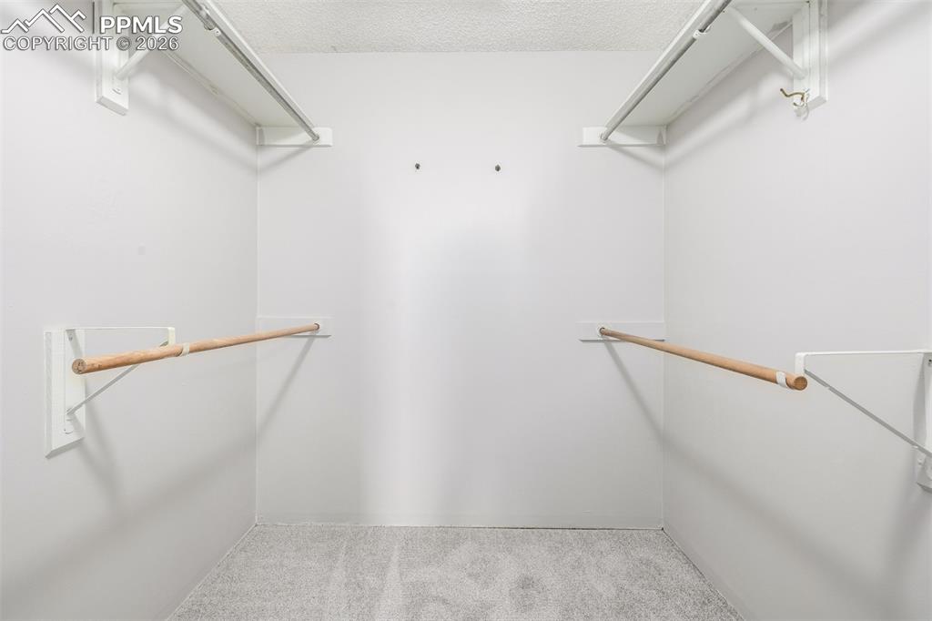 Image 24 of 36: Closet