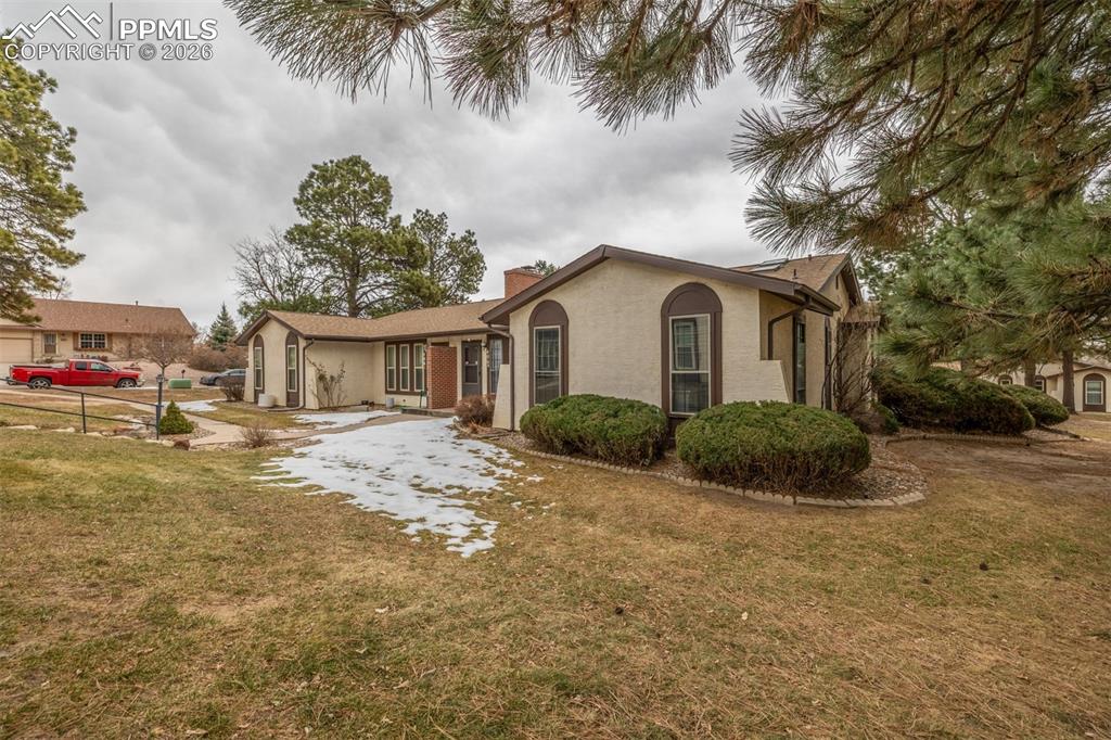 Image 3 of 36: Front of Structure