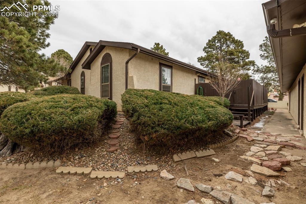 Image 7 of 36: Side of Structure