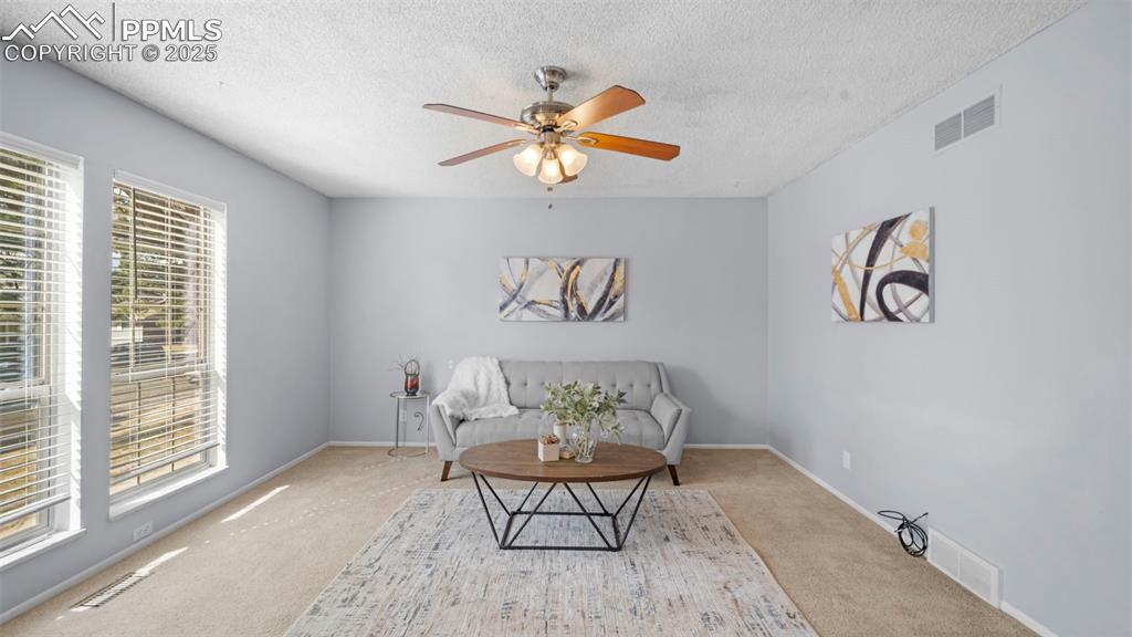 Image 3 of 30: Sitting Room