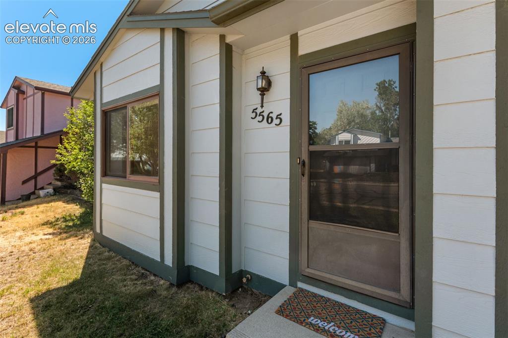 Image 3 of 36: Home Entrance