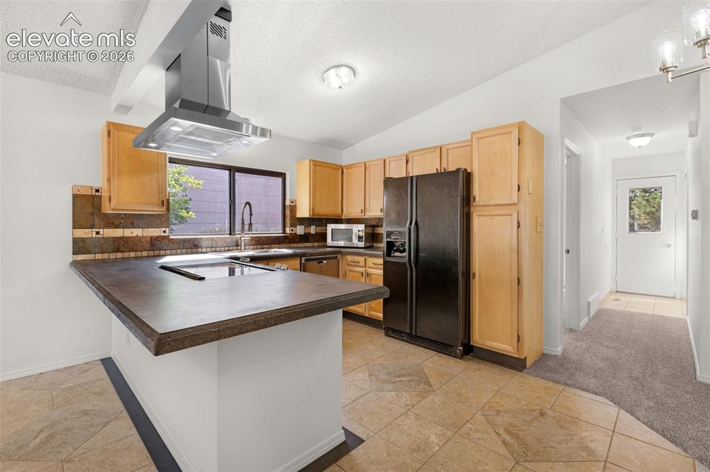 Image 9 of 36: Center Island with counter bar