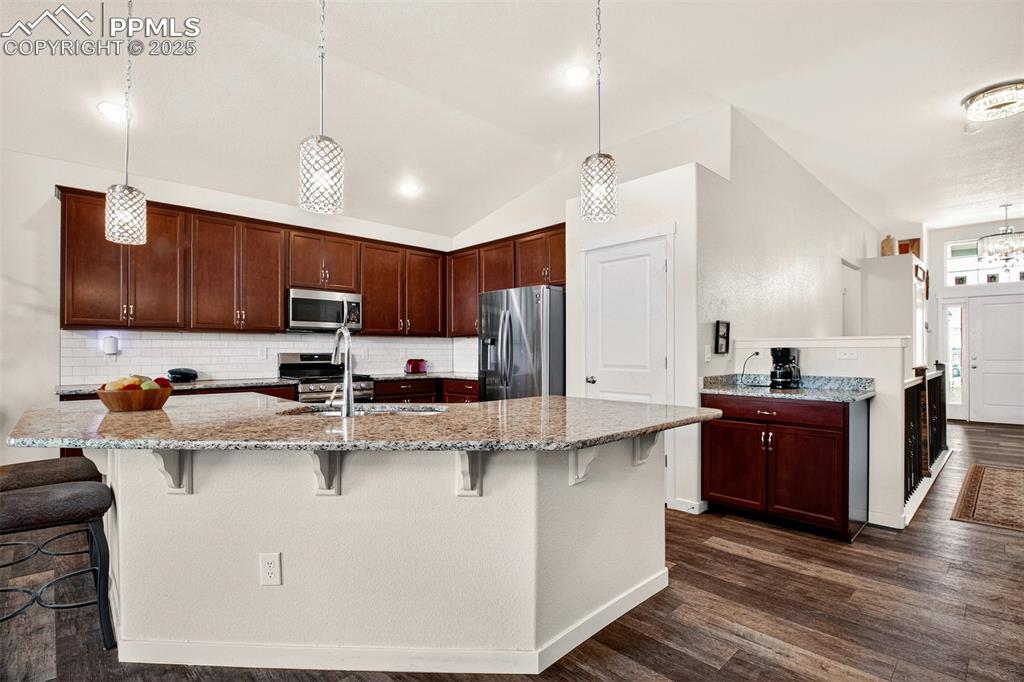 Image 13 of 40: Kitchen