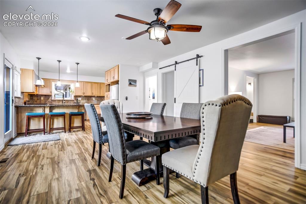 Image 6 of 44: Dining Area