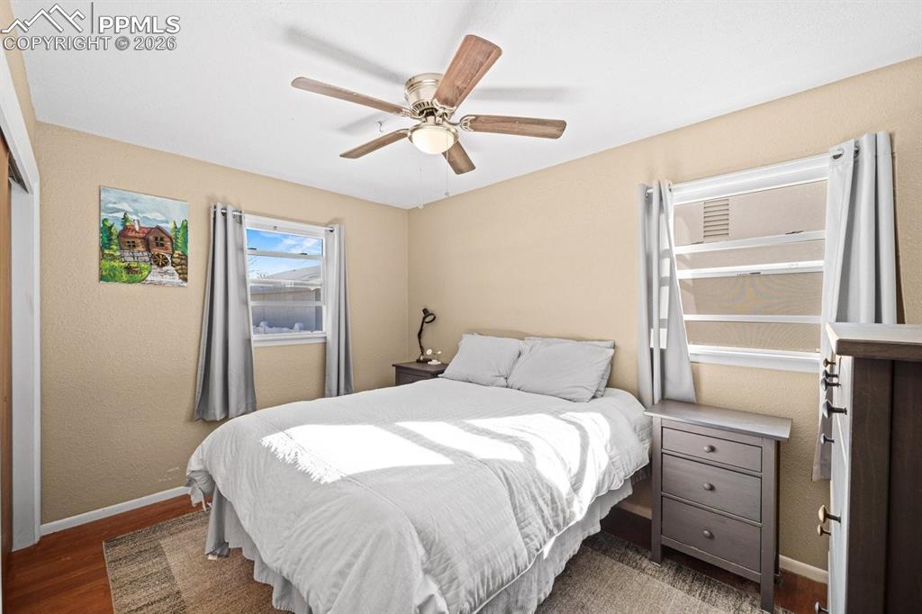 Image 11 of 33: Bedroom