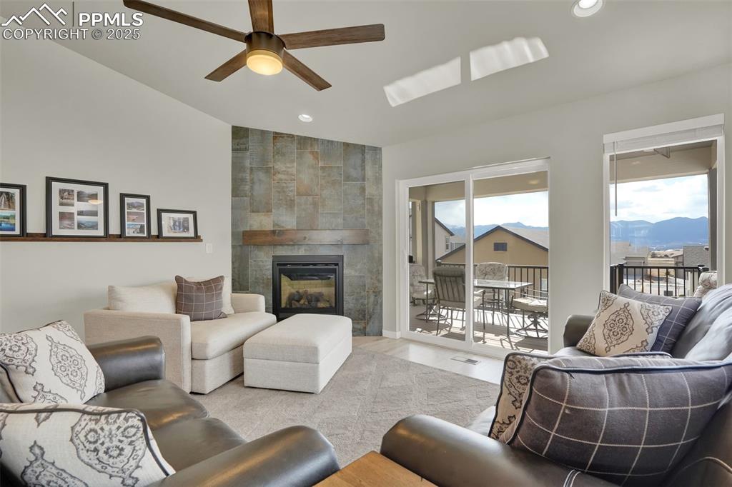 Image 10 of 42: Living Room