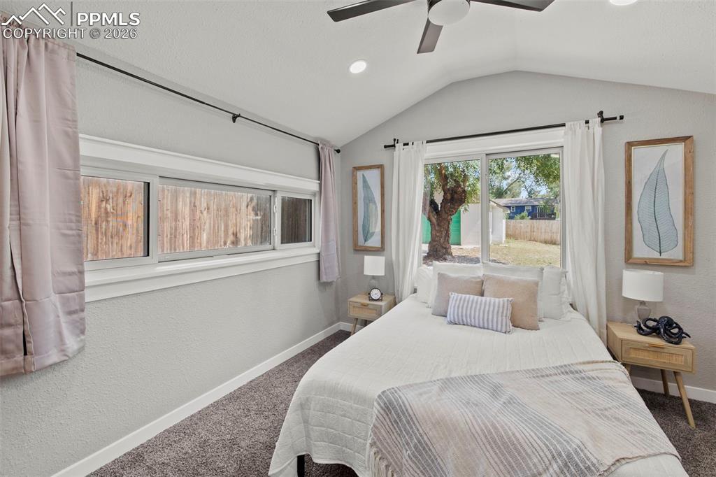 Image 12 of 26: Bedroom