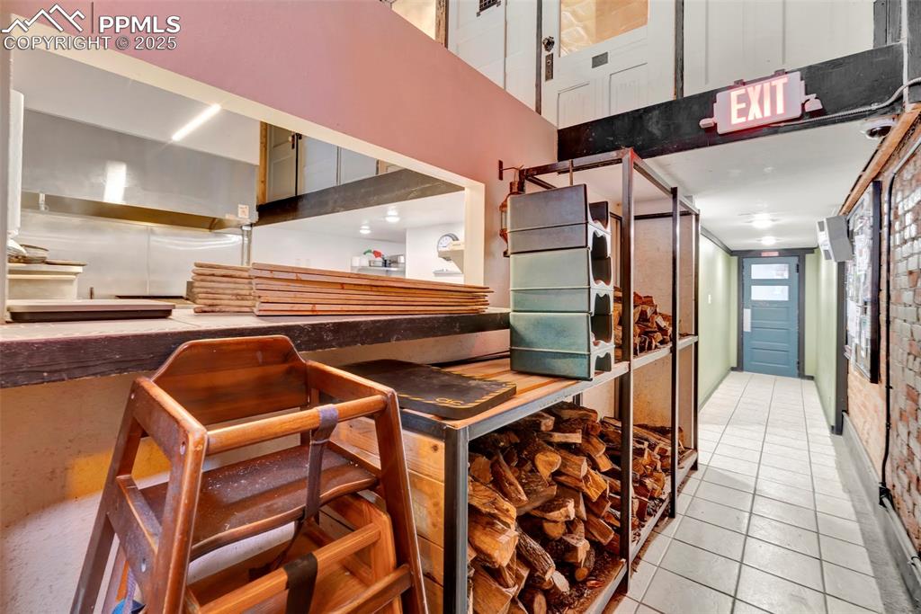 Image 12 of 48: Kitchen