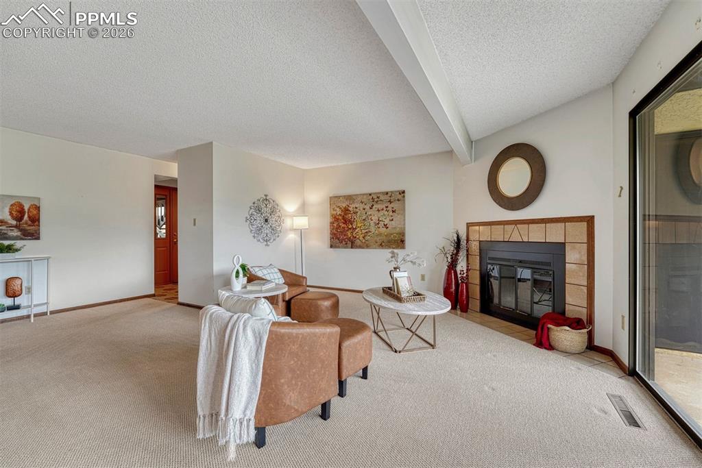 Image 12 of 27: Living Room