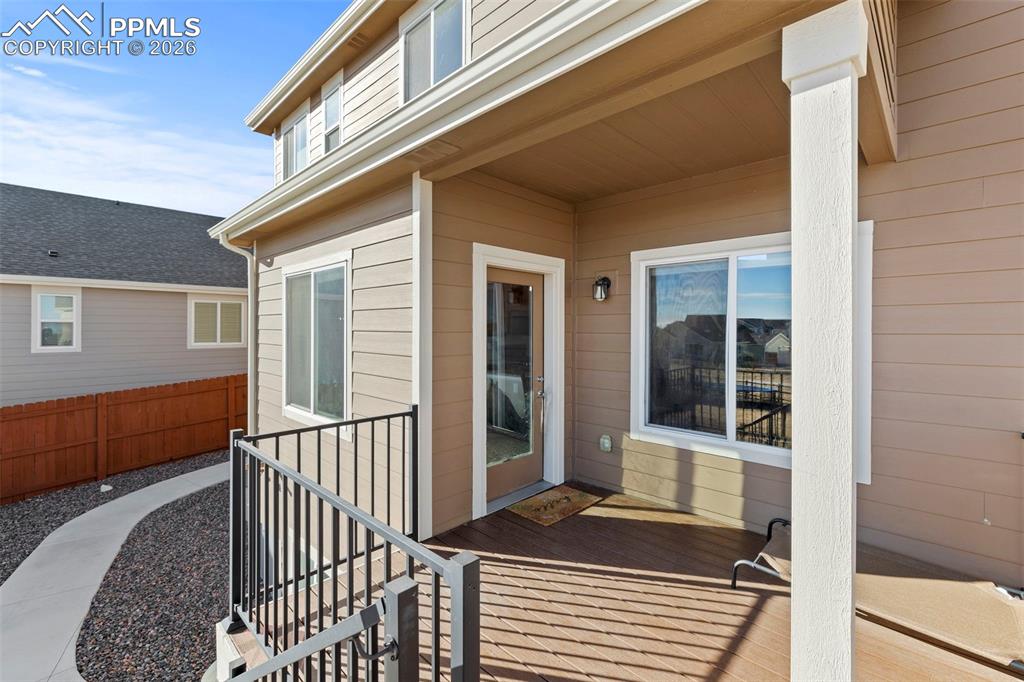 Image 31 of 39: Entry