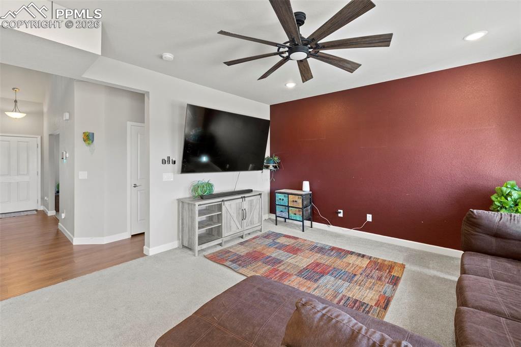 Image 7 of 39: Living Room