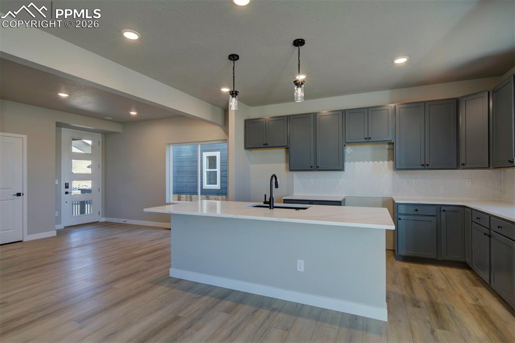 Image 16 of 35: Kitchen