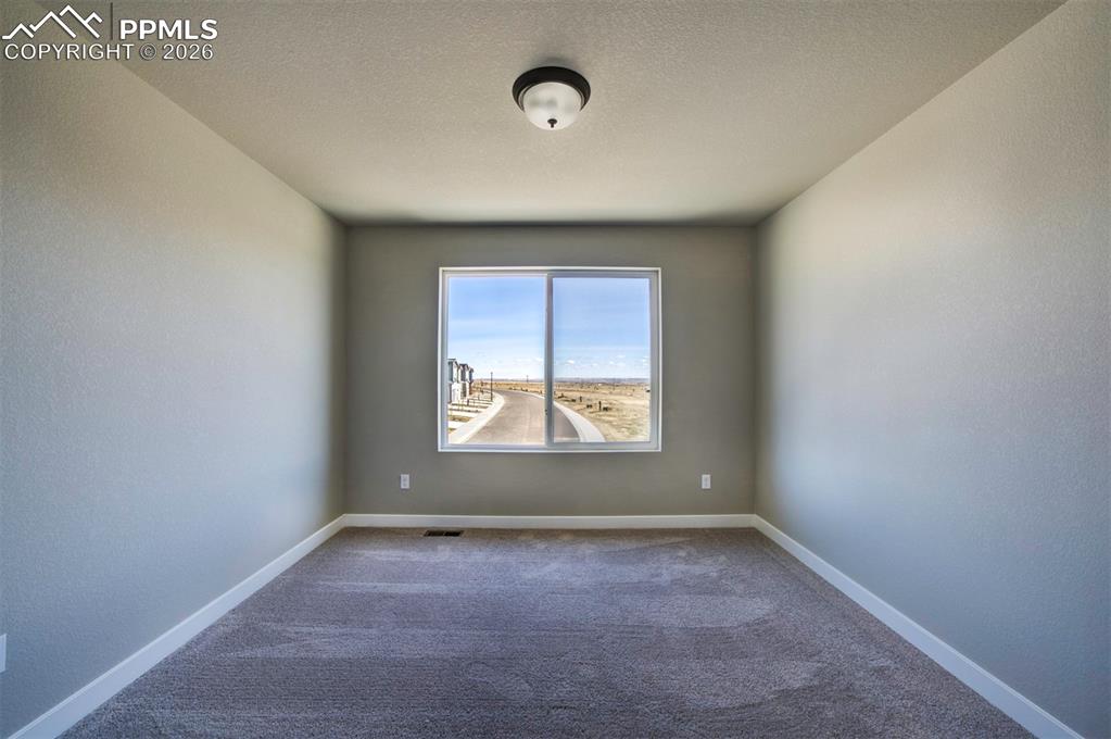 Image 26 of 35: Bedroom