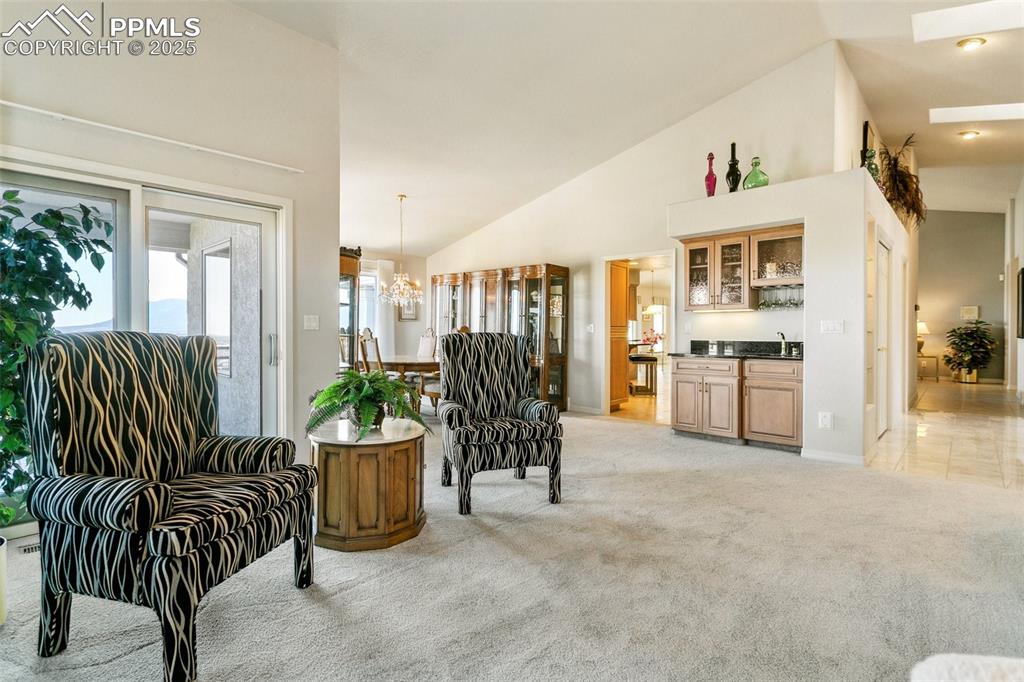 Image 8 of 50: Living Room
