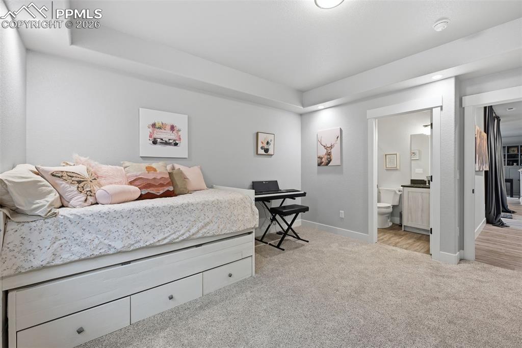 Image 26 of 38: Bedroom