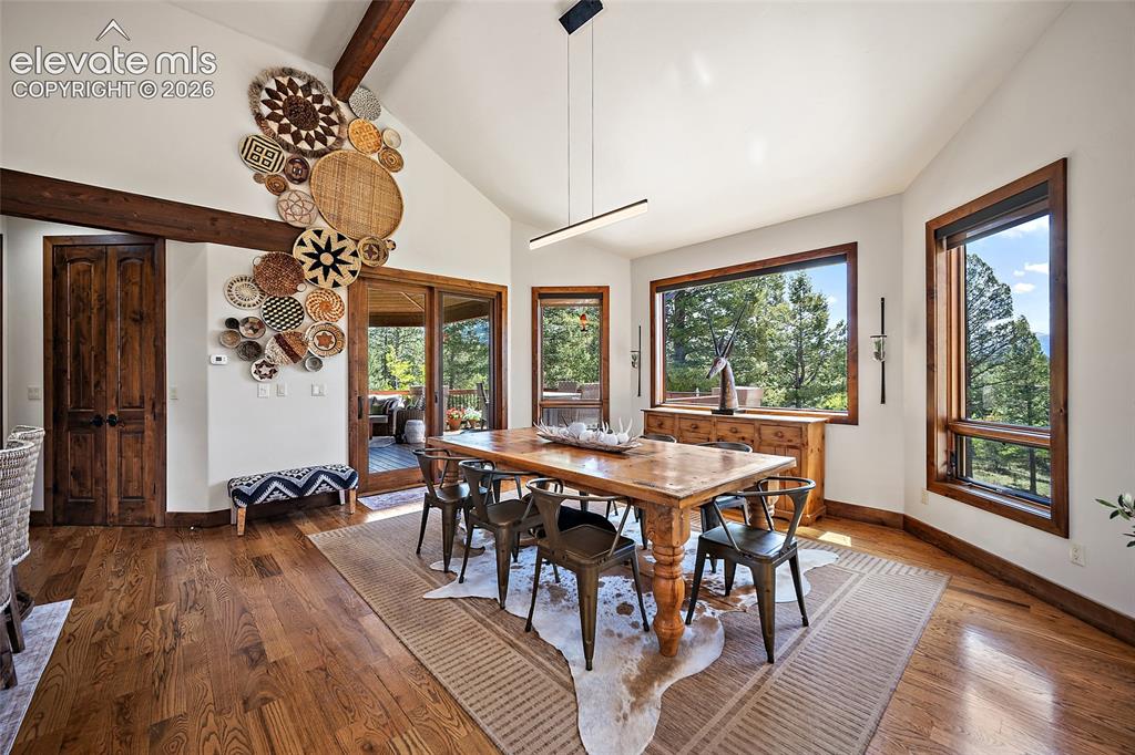 Image 11 of 48: Kitchen