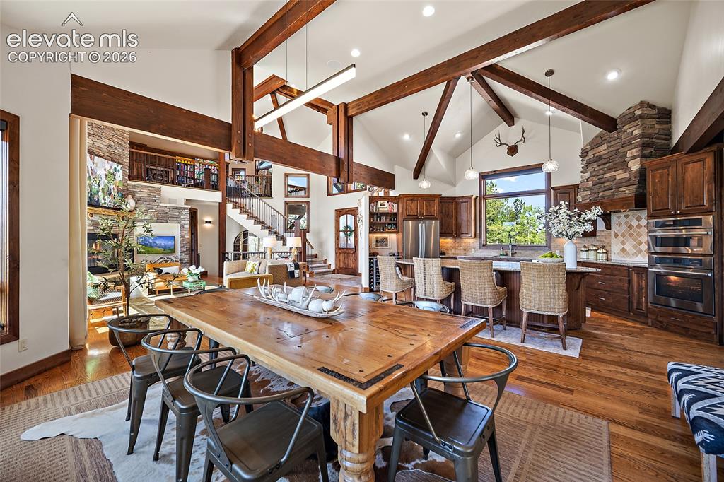 Image 12 of 48: Kitchen