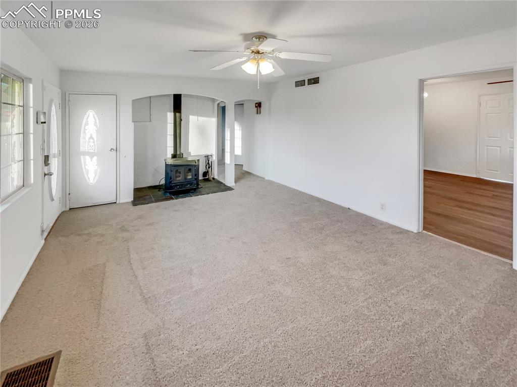 Image 3 of 16: No Description Available