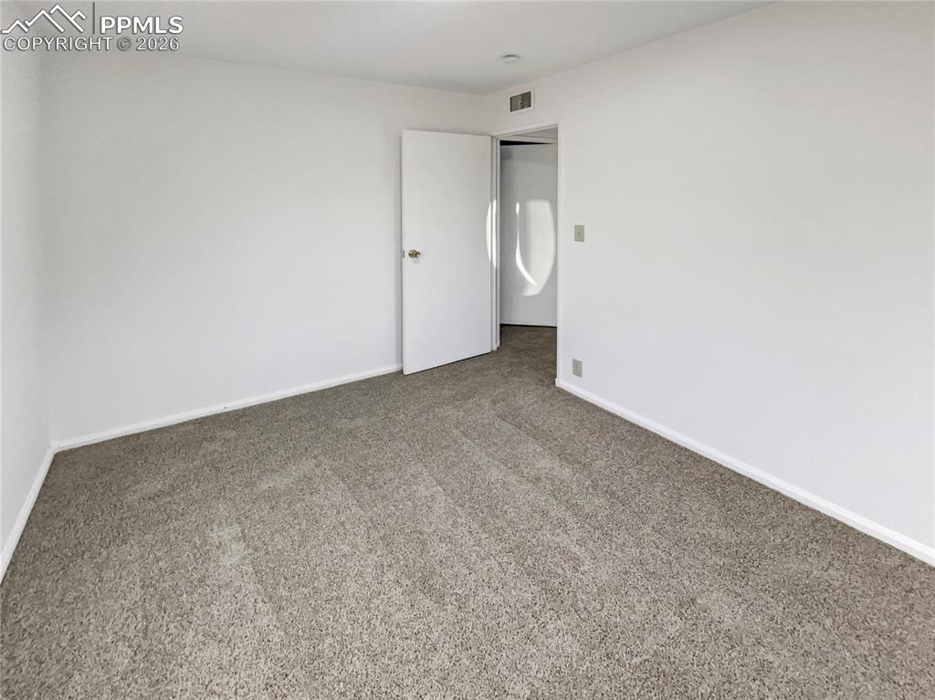 Image 4 of 16: No Description Available