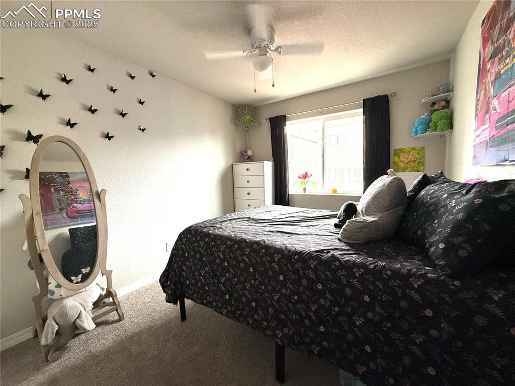 Image 38 of 46: Bedroom