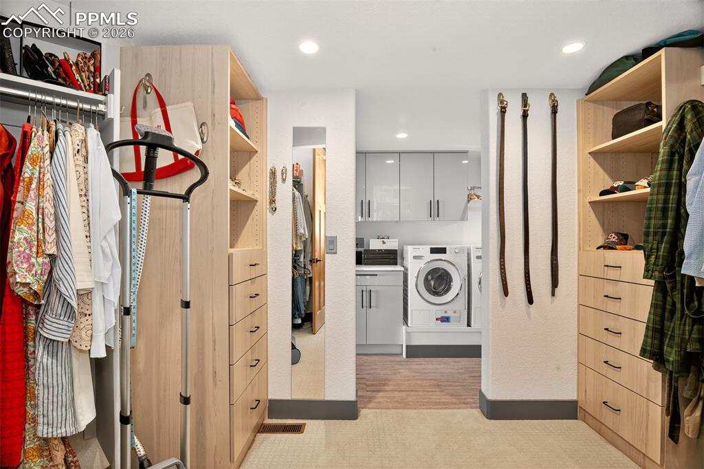 Image 34 of 50: Primary bedroom