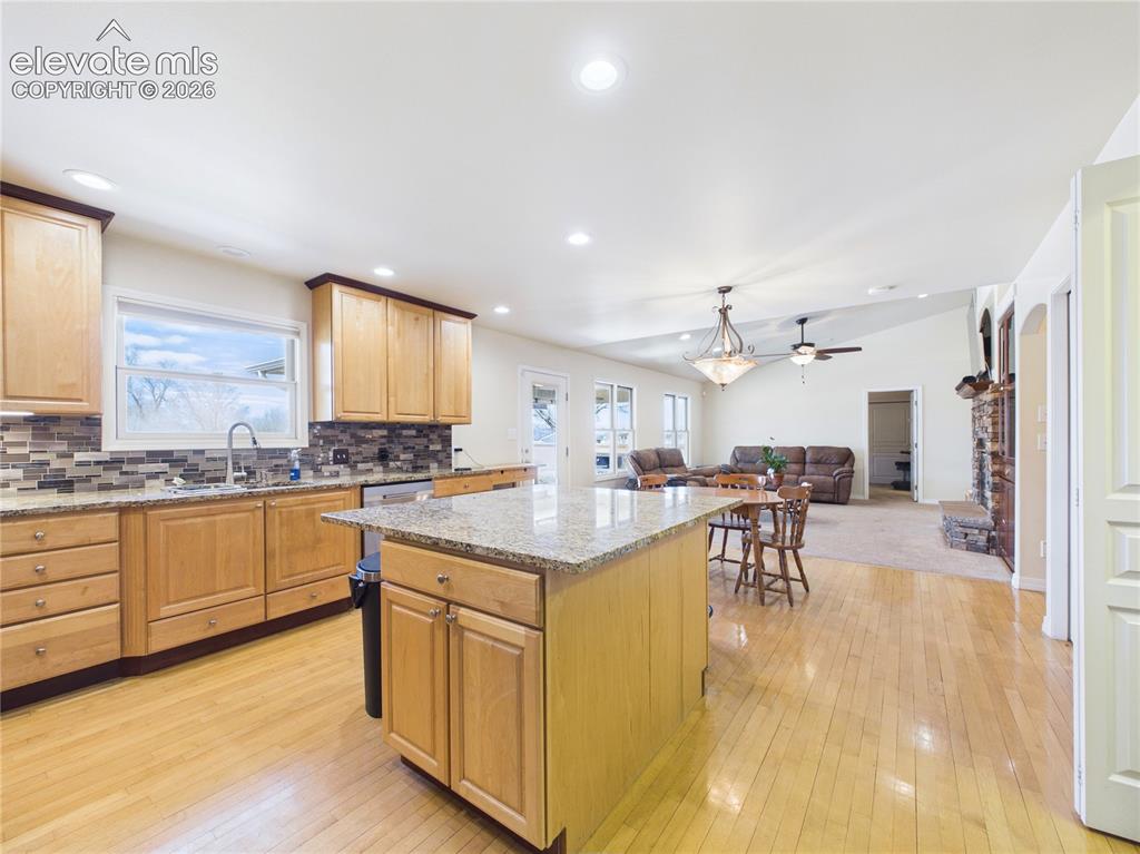 Image 12 of 48: Kitchen