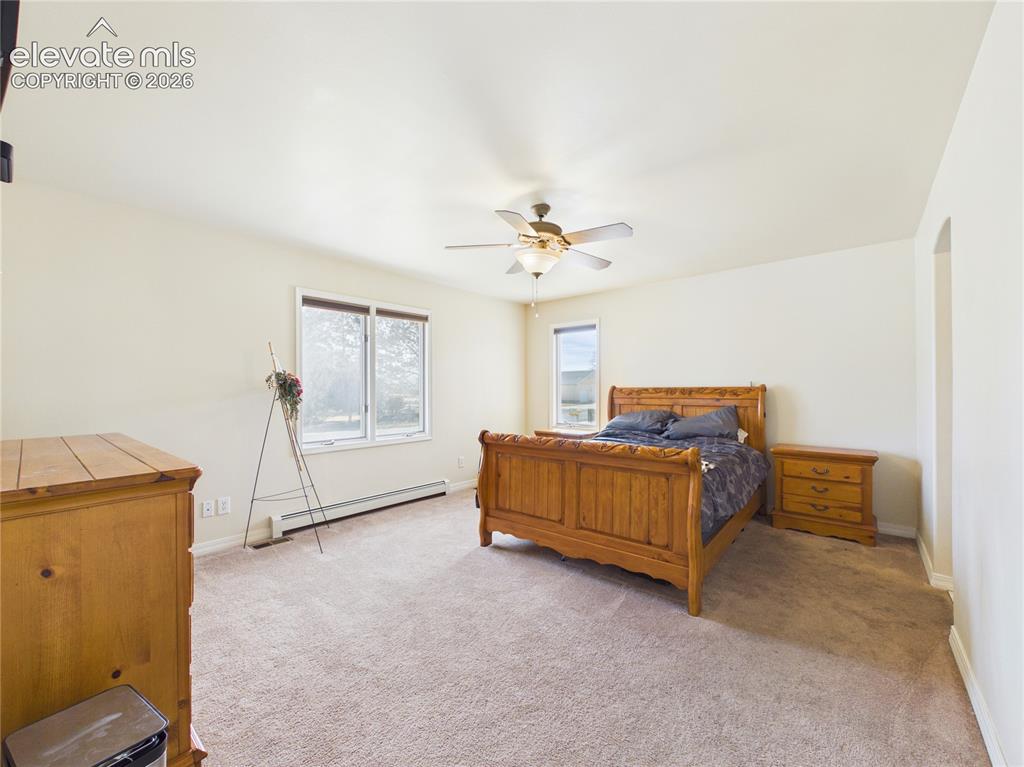 Image 15 of 48: Bedroom