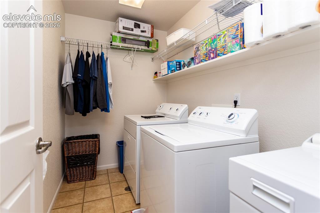 Image 20 of 27: Laundry