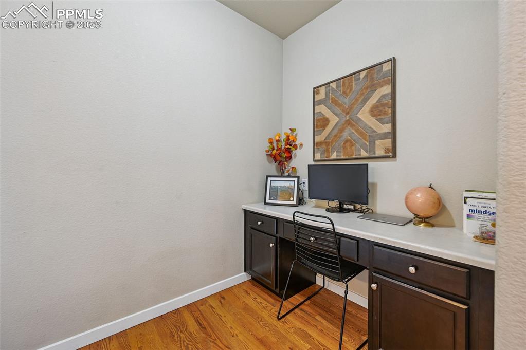Image 8 of 49: Office