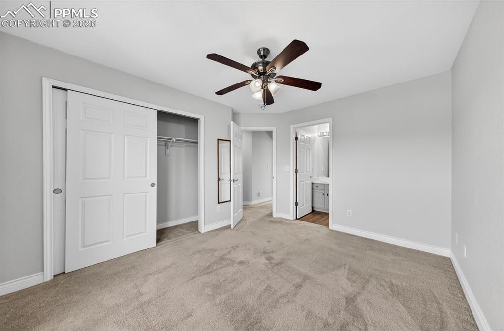 Image 11 of 21: Bedroom