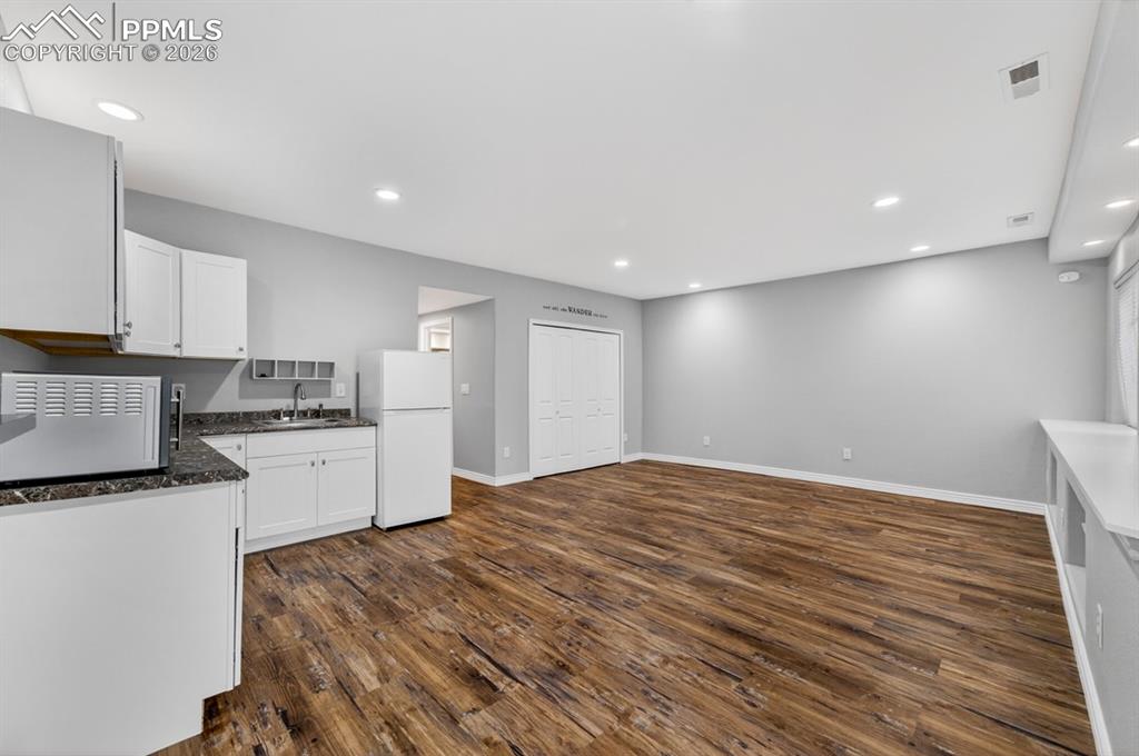 Image 15 of 21: MIL Area