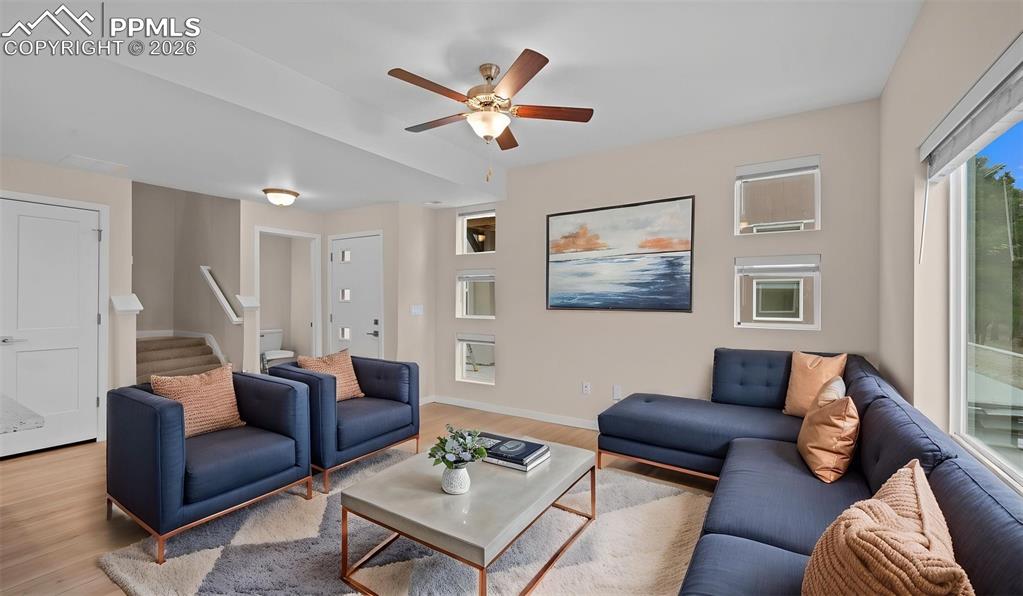 Image 11 of 30: Living Room