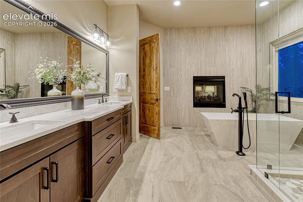 Image 17 of 48: A spa like retreat, newly renovated from top to bottom!