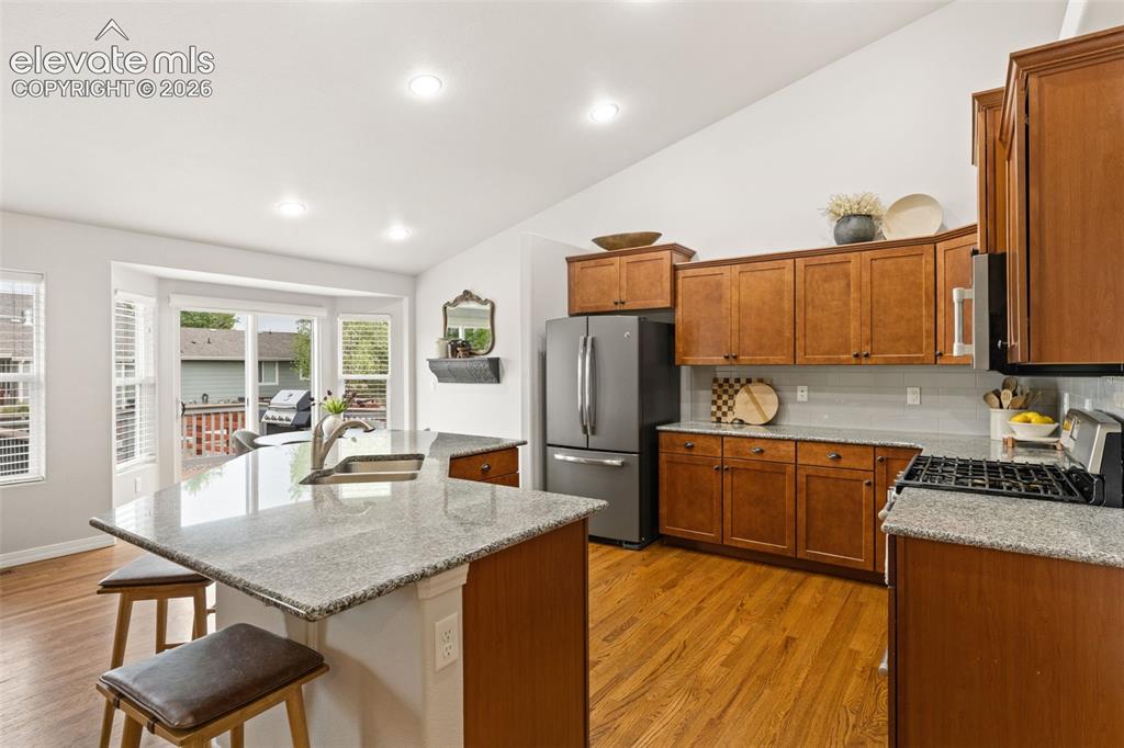 Image 10 of 37: Kitchen