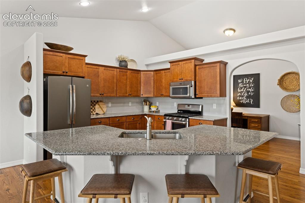 Image 9 of 37: Kitchen