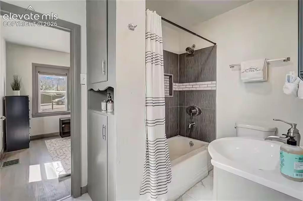 Image 12 of 28: Main Floor Unit
