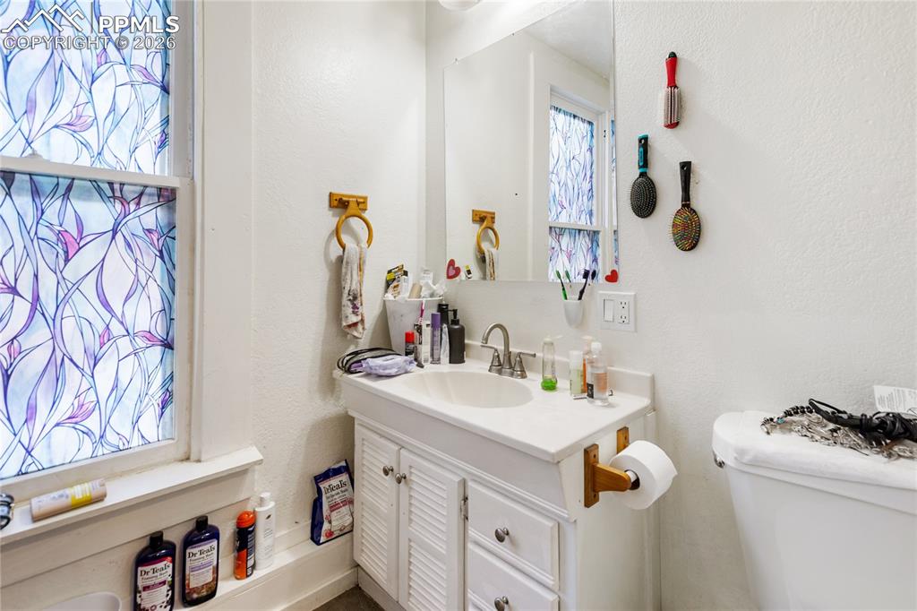 Image 12 of 34: The bathroom!