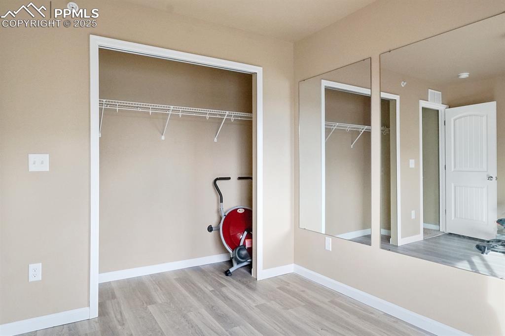 Image 16 of 18: View of closet
