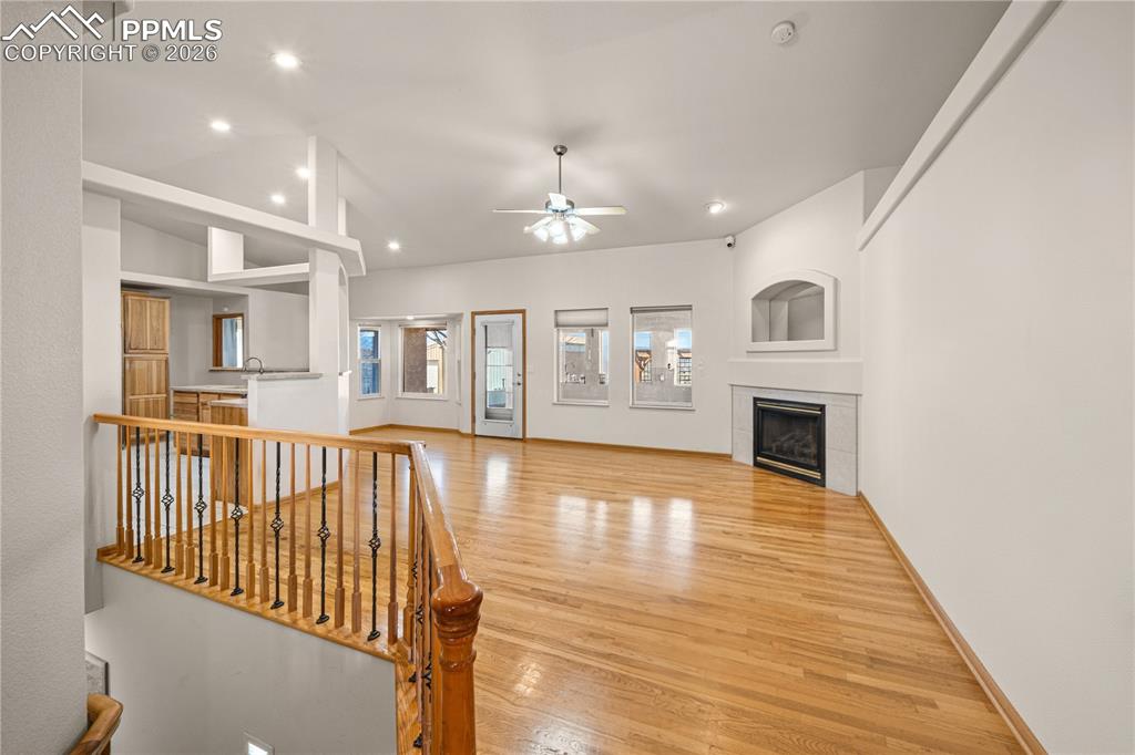Image 7 of 46: Main level living room