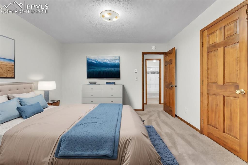 Image 29 of 50: staged